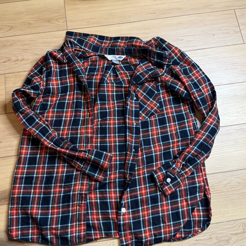 Women’s small long sleeved shirts, blouse, and sweater lot. All barely worn! - Picture 8 of 12